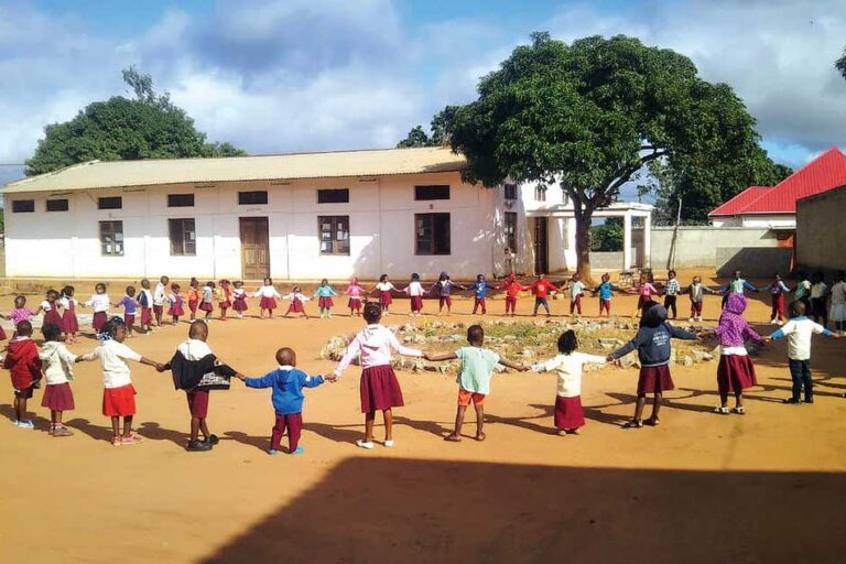 Jardim Infantil De Sao Simao